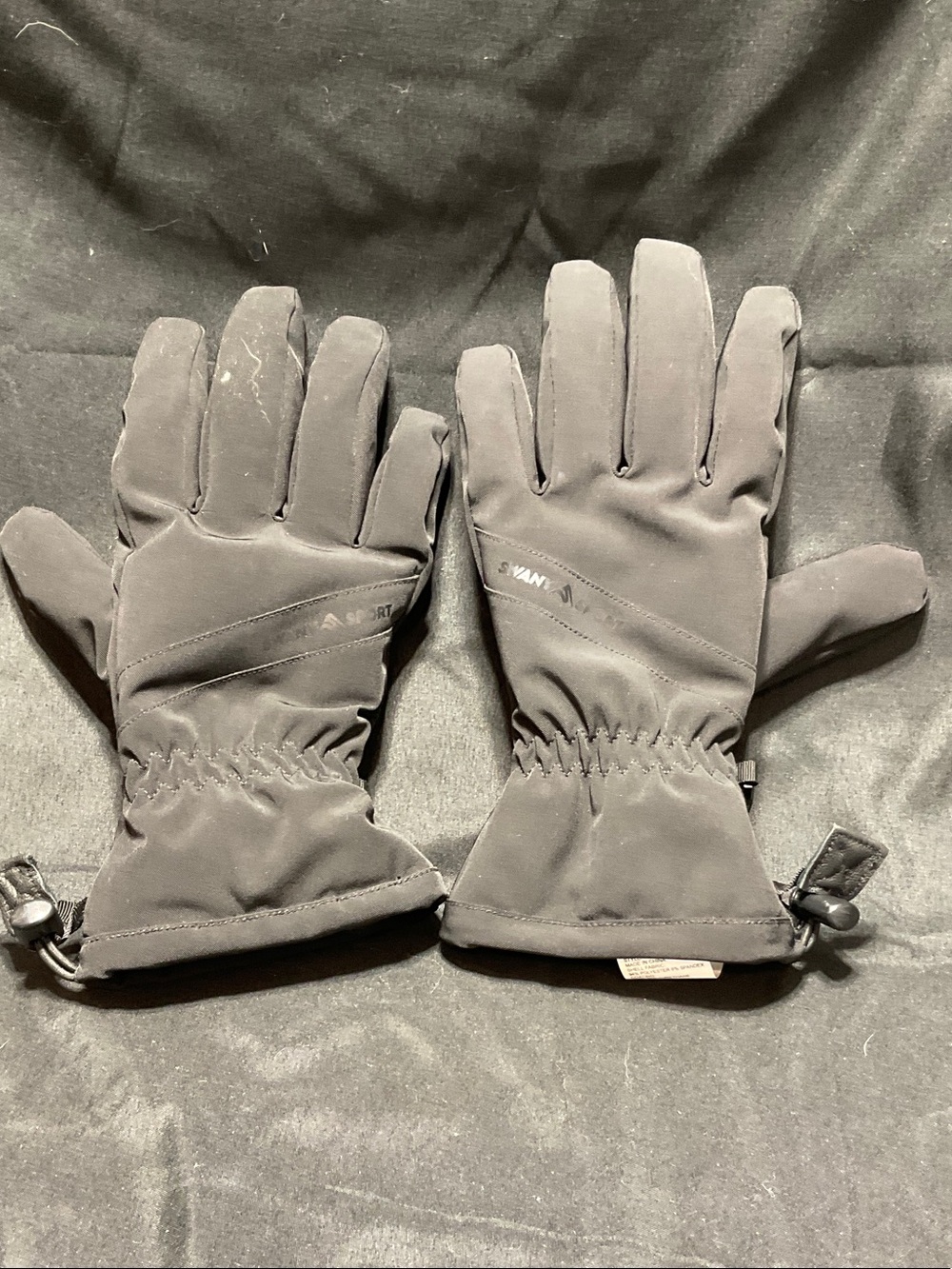 Men's Black Winter Gloves - Insulated Cold-Weather Gloves